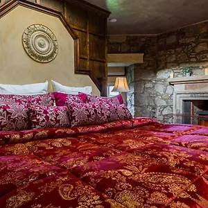 Holiday home Craigiehall Temple, Edinburgh